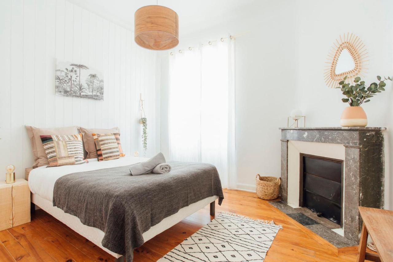 Coachella Vintage Chic In The Heart Of St Charles Biarritz Apartment Екстериор снимка