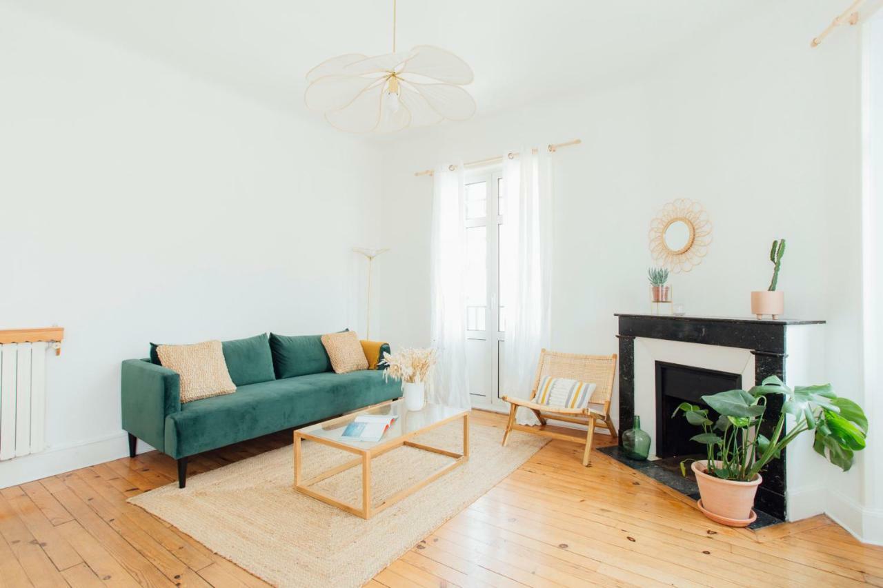 Coachella Vintage Chic In The Heart Of St Charles Biarritz Apartment Екстериор снимка